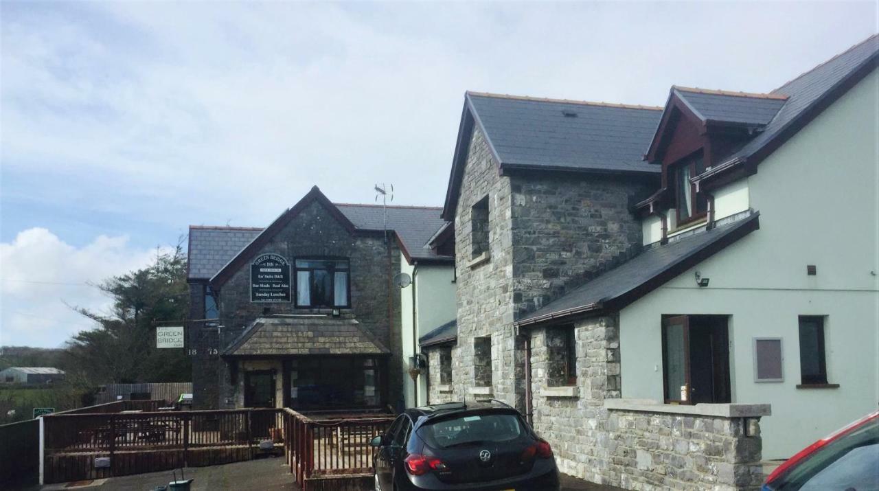 Green Bridge Inn Pendine Exterior photo